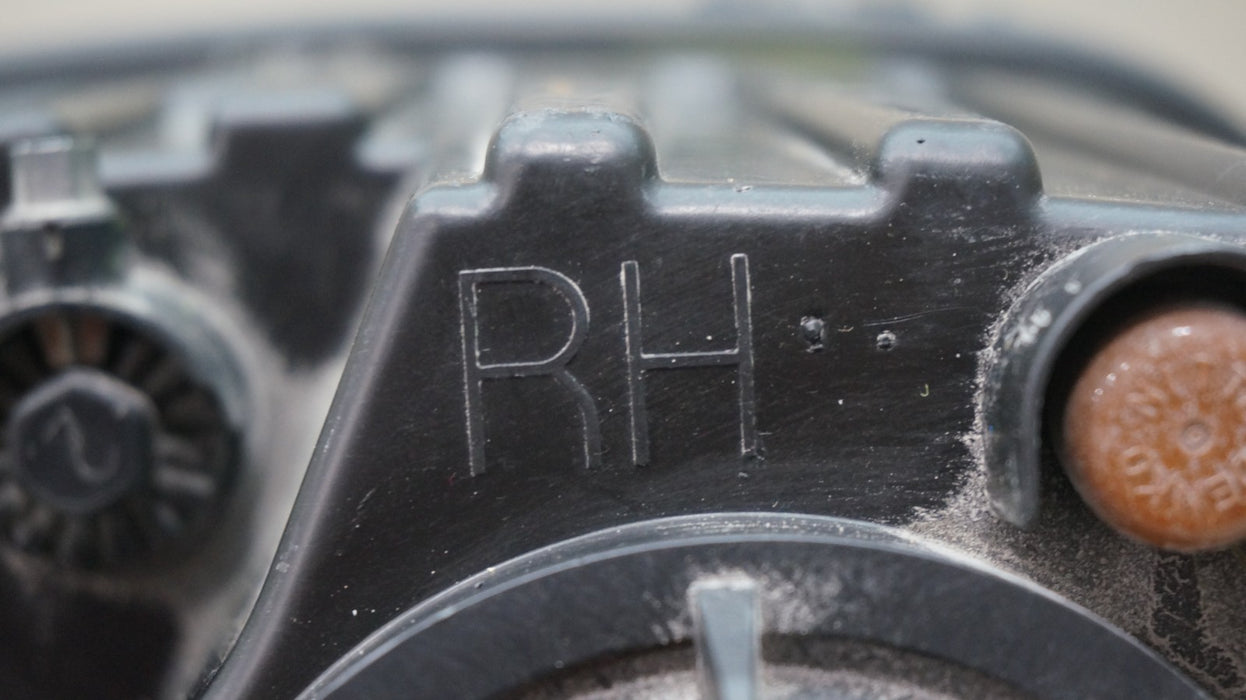 2015-2023 DODGE CHALLENGER FRONT RIGHT PASSENGER SIDE HALOGEN HEADLIGHT OEM