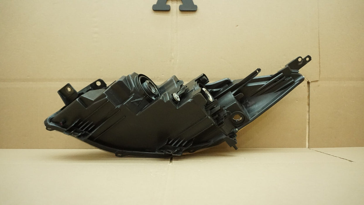 2010-2013 MAZDA 3 FRONT RIGHT PASSENGER SIDE HALOGEN HEADLIGHT OEM 10 11 12 13