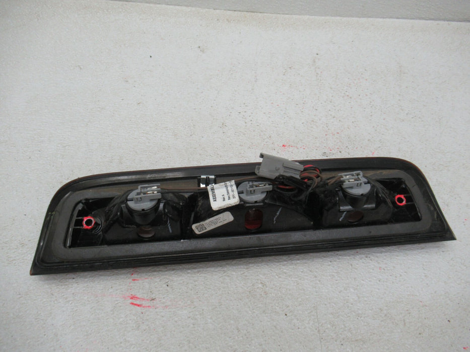2014 - 2018 CHEVROLET SILVERADO 1500 HIGH MOUNTED 3RD THIRD BRAKE STOP LAMP OEM