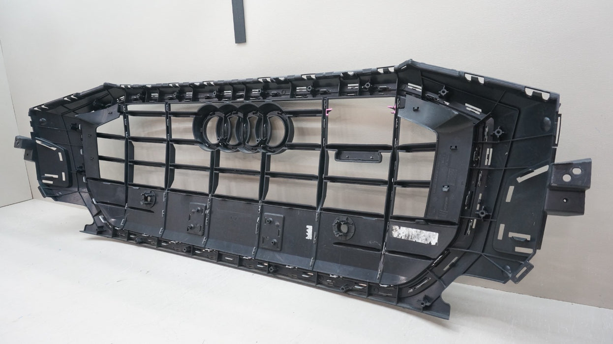 2019-2023 AUDI Q8 QUATTRO FRONT UPPER GRILLE GRILL OEM 4M8853651