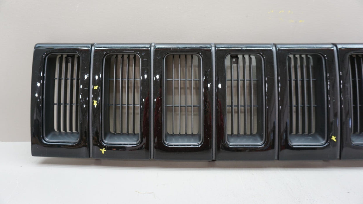 1993-1995 JEEP GRAND CHEROKEE ZJ FRONT UPPER CENTER RADIATOR GRILLE OEM 55054889