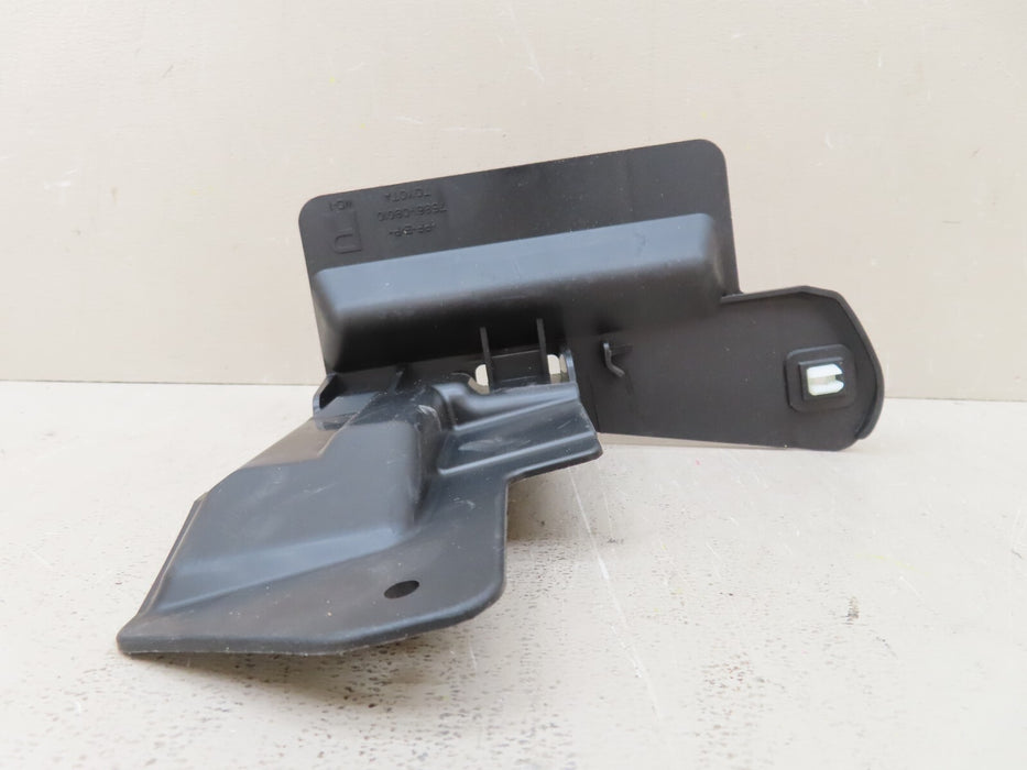 2011-2017 TOYOTA SIENNA RIGHT SIDE ROCKER PANEL END COVER TRIM OEM 75861-08010