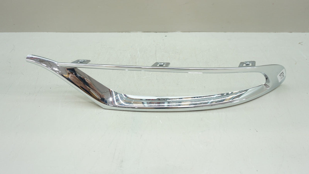 2015-2020 CHRYSLER 300 FRONT LEFT DRIVERS SIDE FOG LIGHT BEZEL TRIM OEM