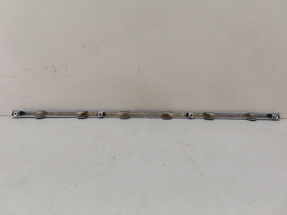 2021-2023 HYUNDAI ELANTRA FRONT CENTER LOWER BUMPER TRIM MOLDING OEM
