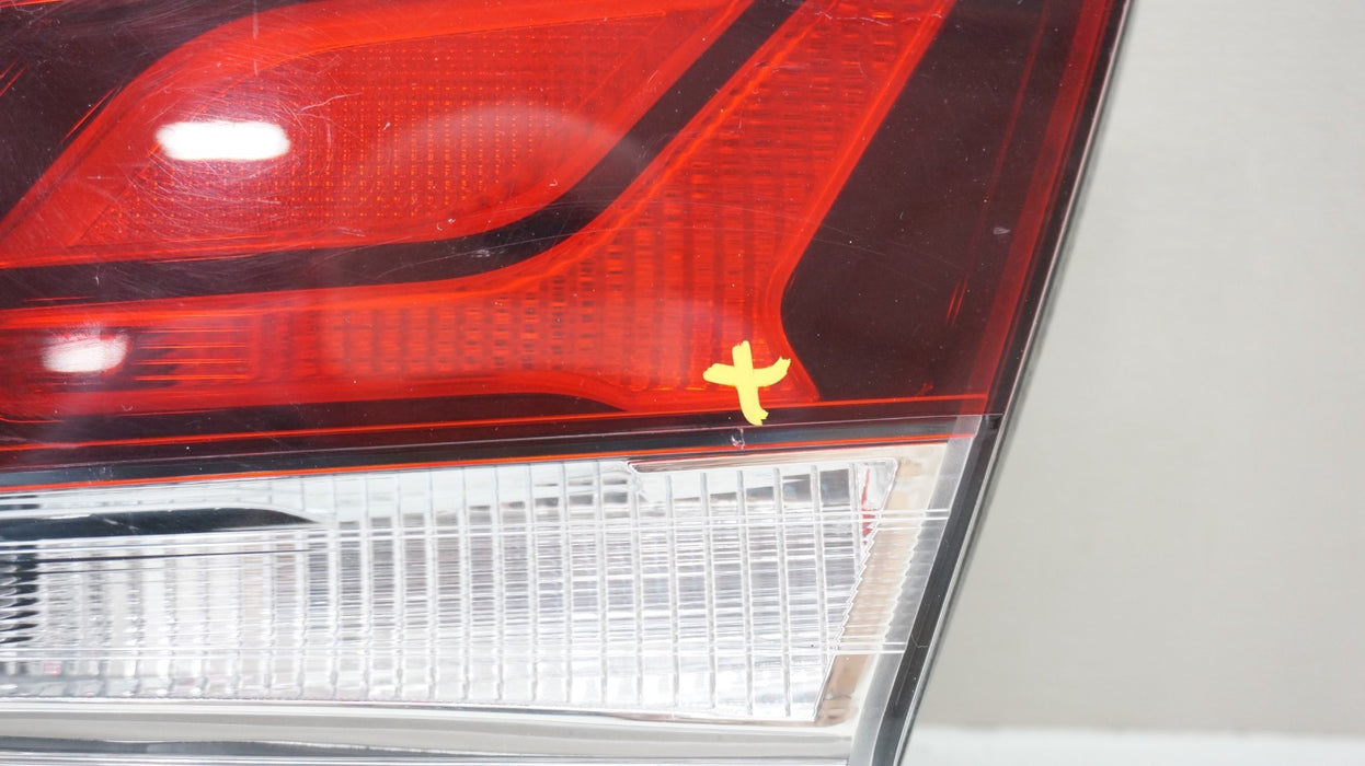 2018-2019 HYUNDAI SONATA REAR RIGHT PASSENGER SIDE INNER TAIL LIGHT OEM