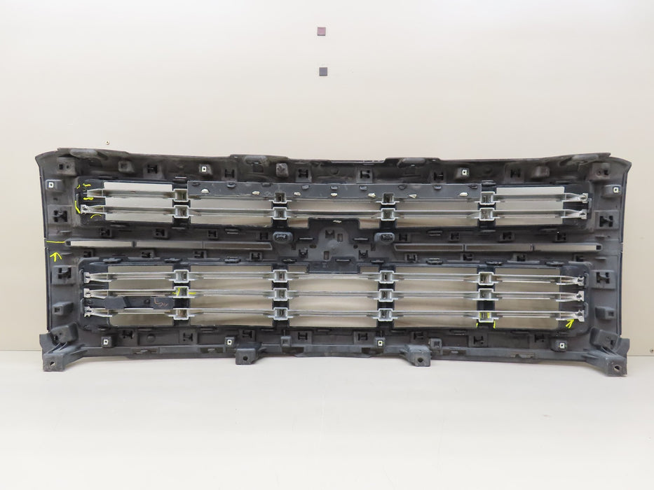 2014-2015 CHEVROLET SILVERADO 1500 LTZ FRONT RADIATOR GRILL GRILLE OEM 23465683
