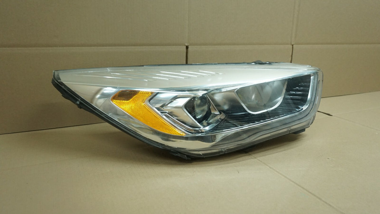 2017 2018 2019 FORD ESCAPE RIGHT PASSENGER SIDE HEADLIGHT HEADLAMP OEM
