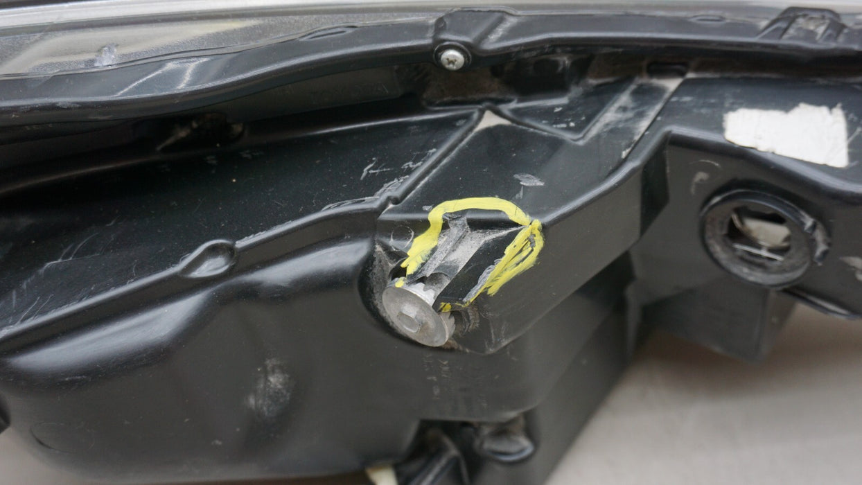 2017-2019 TOYOTA COROLLA FRONT LEFT DRIVERS SIDE HEADLIGHT LED OEM 17 18 19