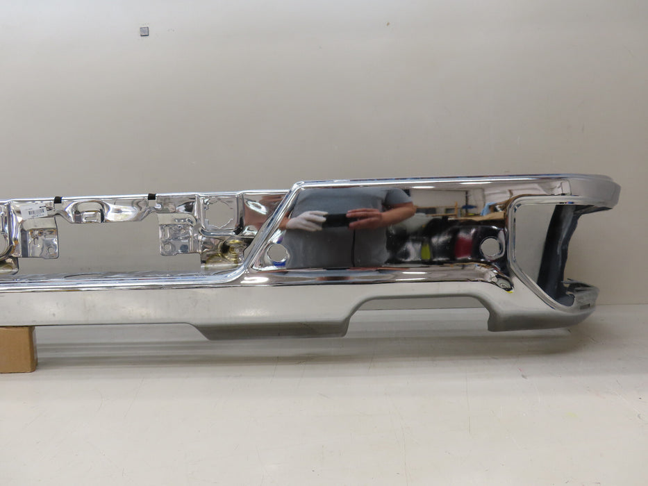 2019-2025 CHEVOLET SILVERADO/ GMC SIERRA 1500 REAR BUMPER METAL OEM