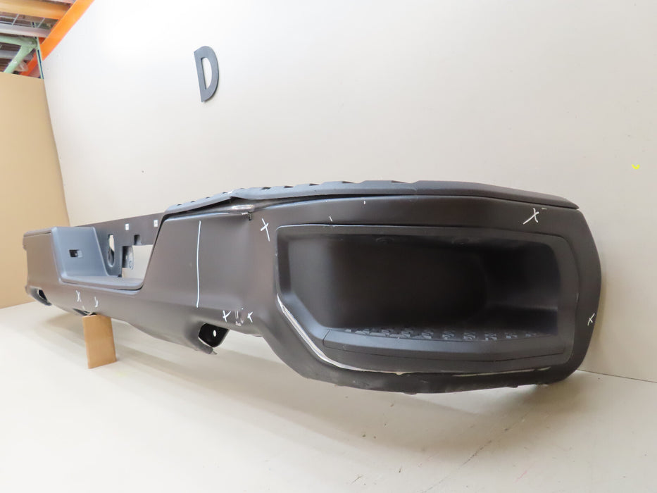 2020 2021 2022 GMC-CHEVROLET SIERRA/SILVERADO 2500/3500 REAR BUMPER COVER OEM