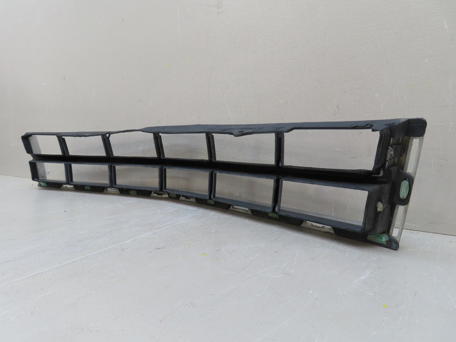 2010-2012 CADILLAC SRX SUV FRONT LOWER CENTER BUMPER GRILLE GRILL OEM 25778326