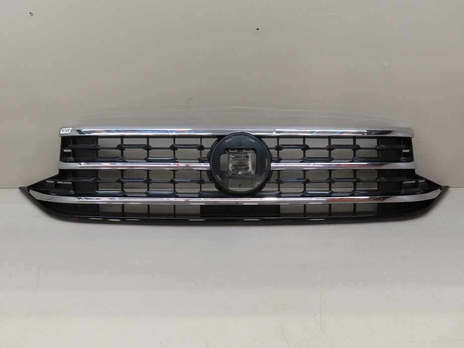 2024 VOLKSWAGEN ATLAS  FRONT BUMPER RADIATOR GRILLE GRILL OEM 3CM853655