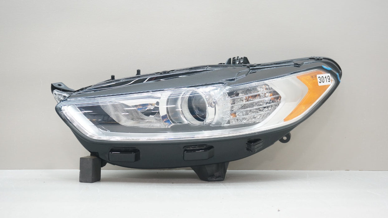 2013-2016 FORD FUSION FRONT LEFT DRIVER SIDE HALOGEN HEADLIGHT OEM DS73-13W030-C