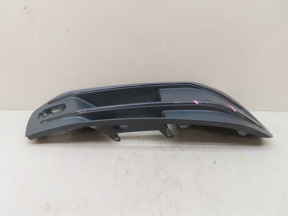 2016-2019 AUDI Q7 FRONT RIGHT PASSENGER FOG LIGHT BEZEL INSERT OEM 4M0807682R