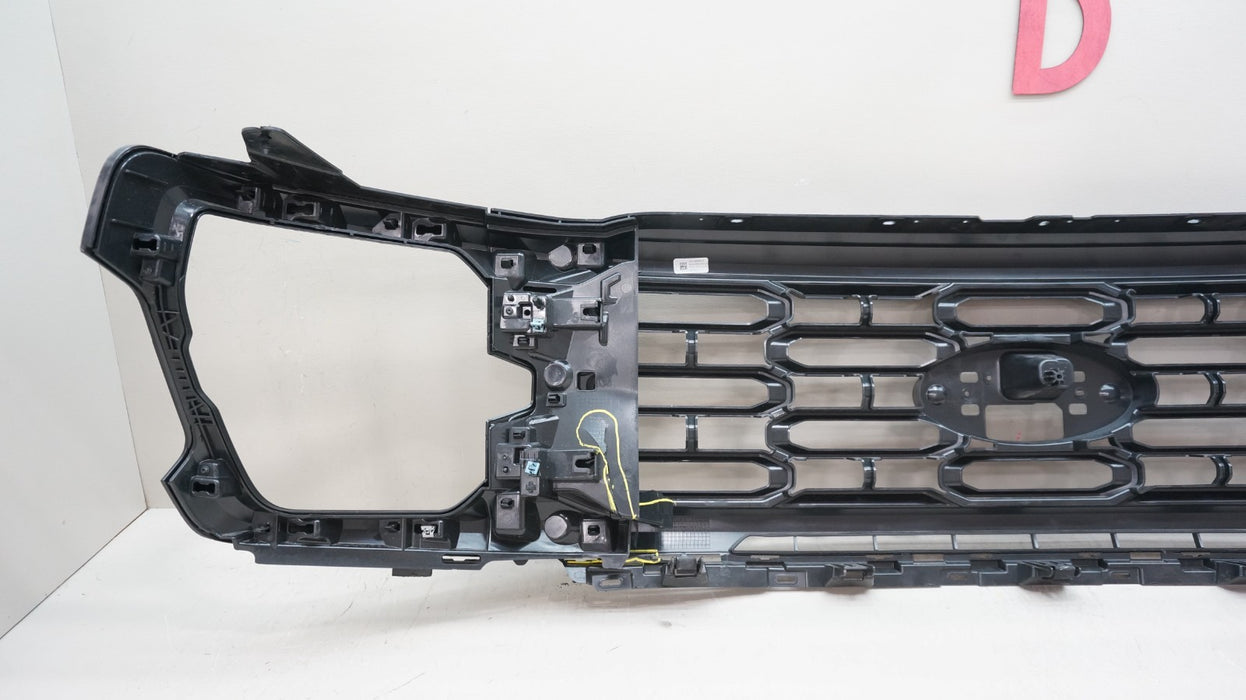 2024-2025 FORD F150 F-150 FRONT RADIATOR GRILL GRILE OEM RL34-8200