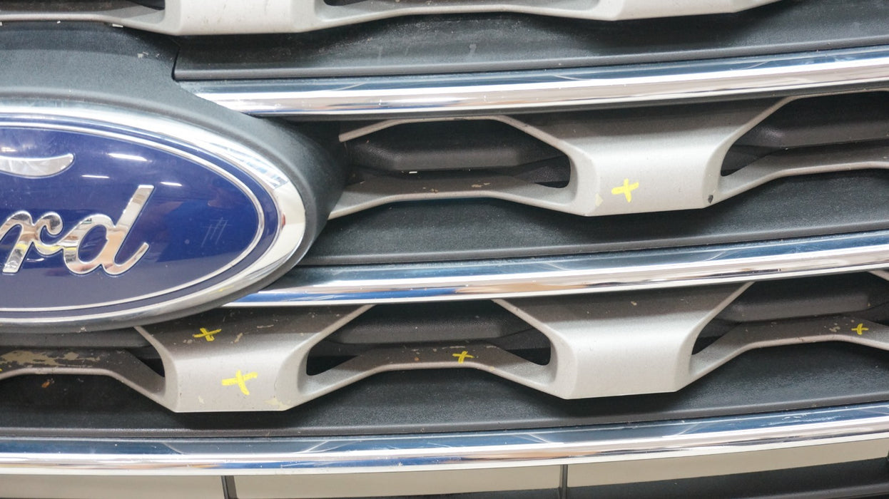 2016-2017 FORD EXPLORER FRONT BUMPER RADIATOR GRILLE OEM FB5Z8200AB