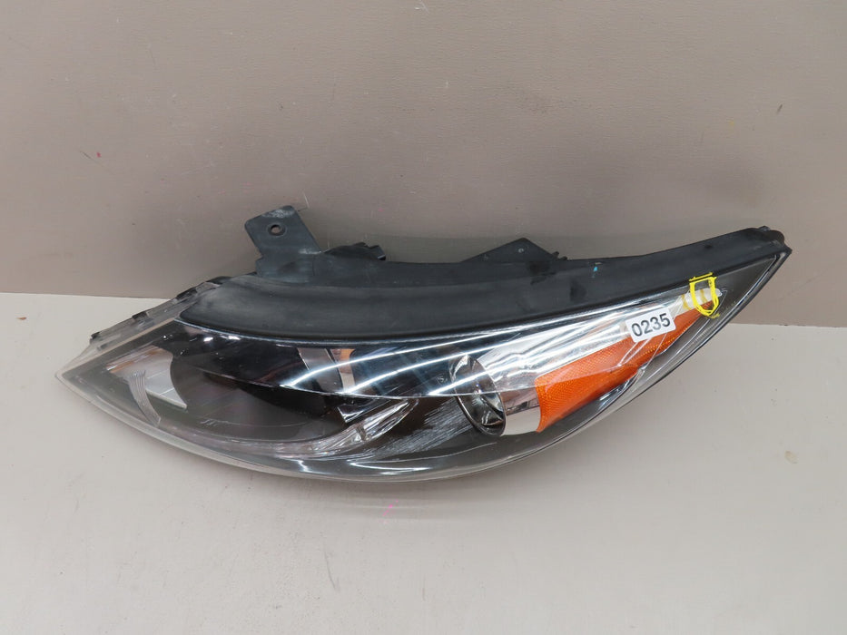 2011-2012 KIA SPORTAGE FRONT LEFT DRIVER HEADLIGHT LAMP HALOGEN OEM 92101-3WXXX