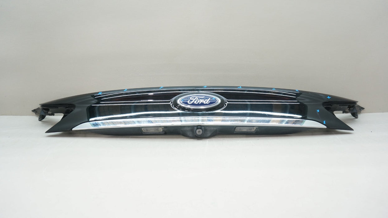 2019-2020 FORD EDGE REAR LIFTGATE FINISH PANEL MOLDING W/ CAMERA OEM KT4B-R43404