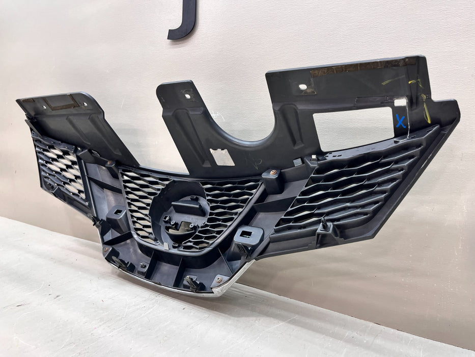 2015-2017 NISSAN ROGUE FRONT RADIATOR GRILLE 62310-9TA0A OEM
