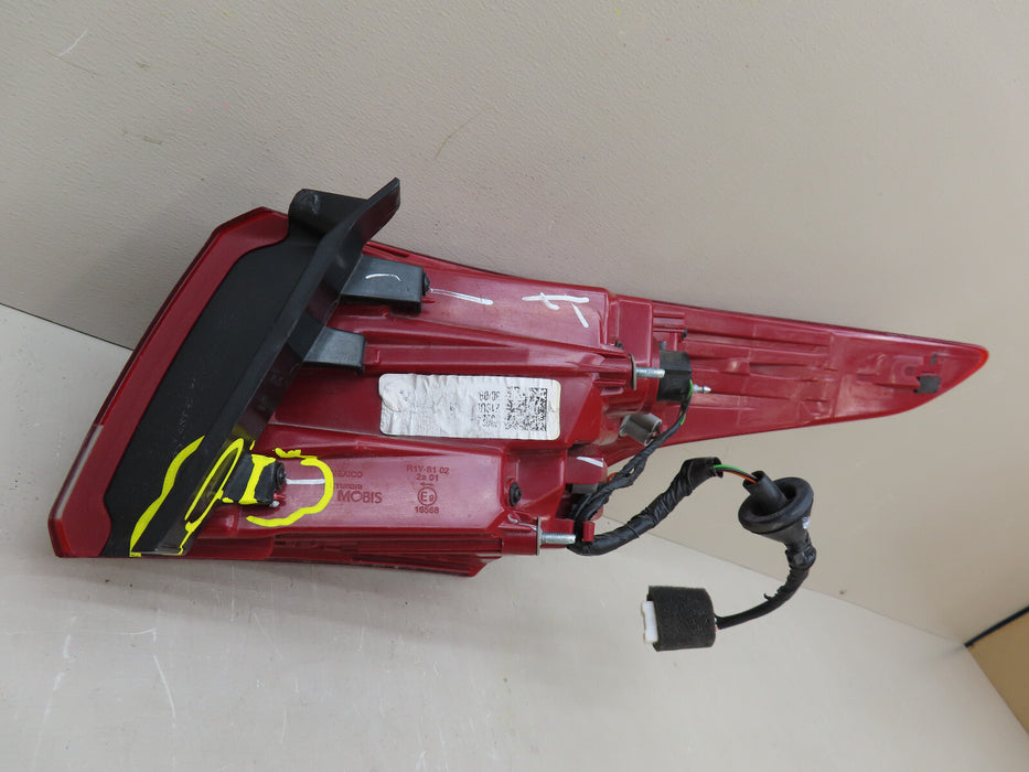 2018-2022 HYUNDAI ACCENT REAR LEFT DRIVER SIDE TAIL LIGHT OEM