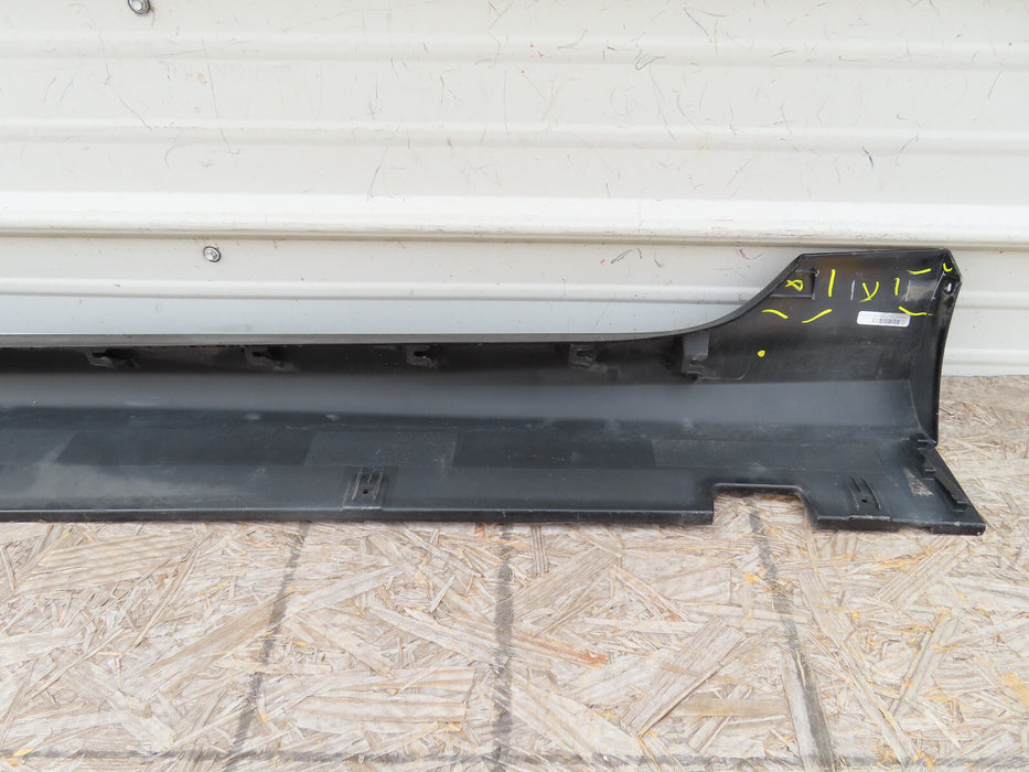 2018 2019 HYUNDAI SONATA RIGHT PASSENGER SIDE ROCKER PANEL COVER OEM 87752C2500