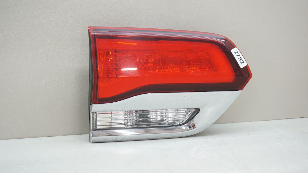 2014-2021 JEEP GRAND CHEROKEE REAR LEFT DRIVER SIDE INNER TAIL LIGHT OEM