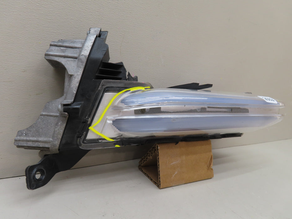 2017-2021 PORSCHE PANAMERA FRONT RIGHT PASSENGER DAYTIME/ TURN SIGNAL LIGHT OEM
