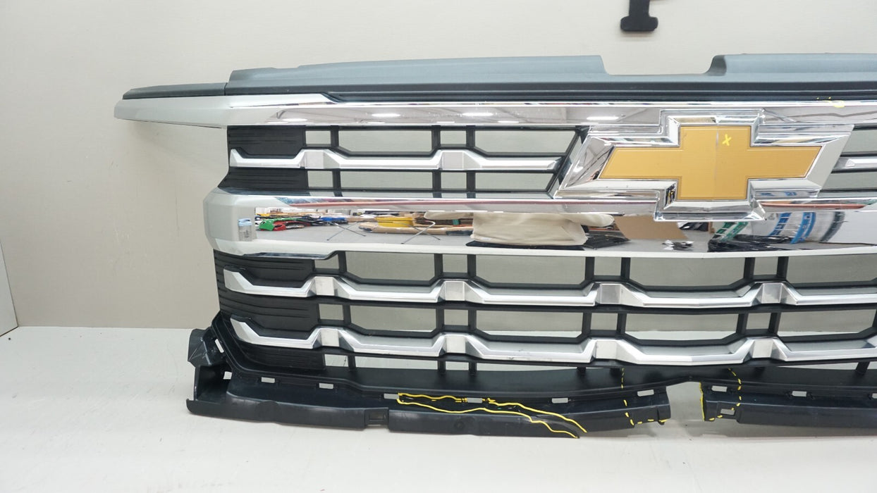 2022-2024 CHEVROLET SILVERADO 1500 FRONT RADIATOR GRILLE GRILL 85516947 OEM