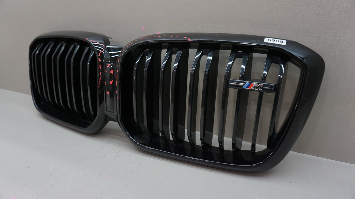 2022-2023 BMW X3 M FRONT MAIN GRILLE 10627111 OEM 22 23