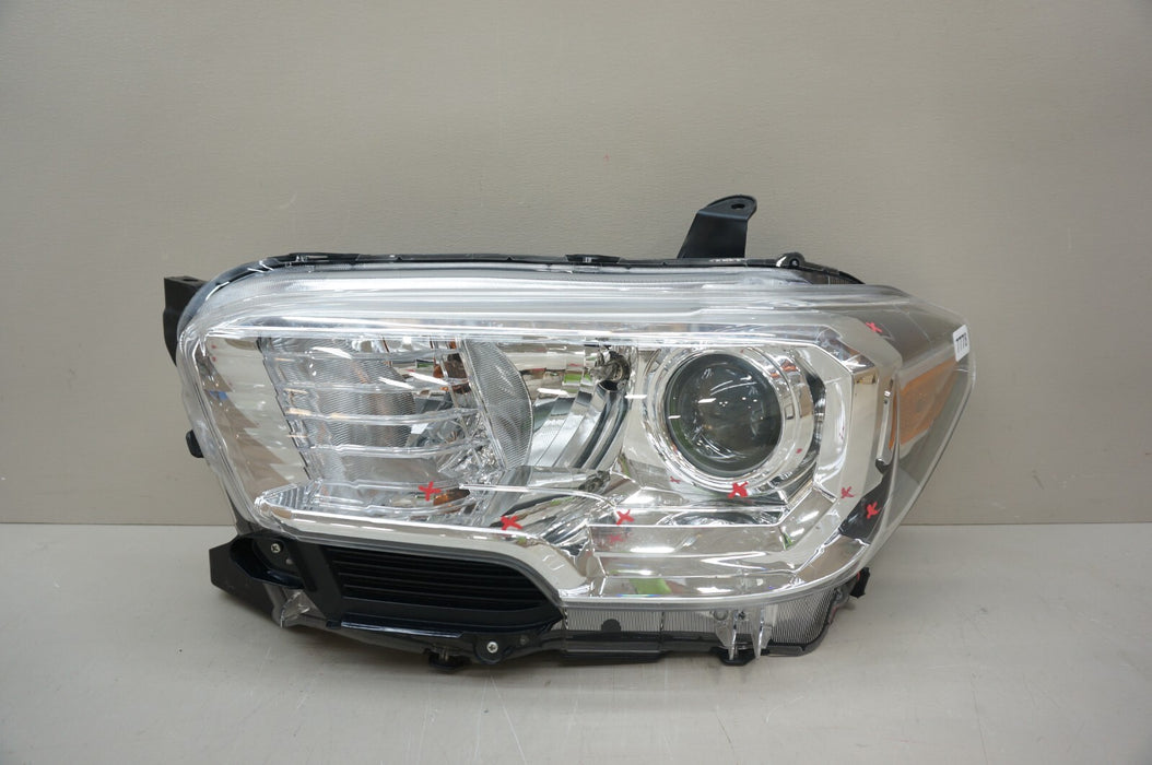 2016-2023 TOYOTA TACOMA FRONT LEFT DRIVERS SIDE HEADLIGHT HALOGEN OEM