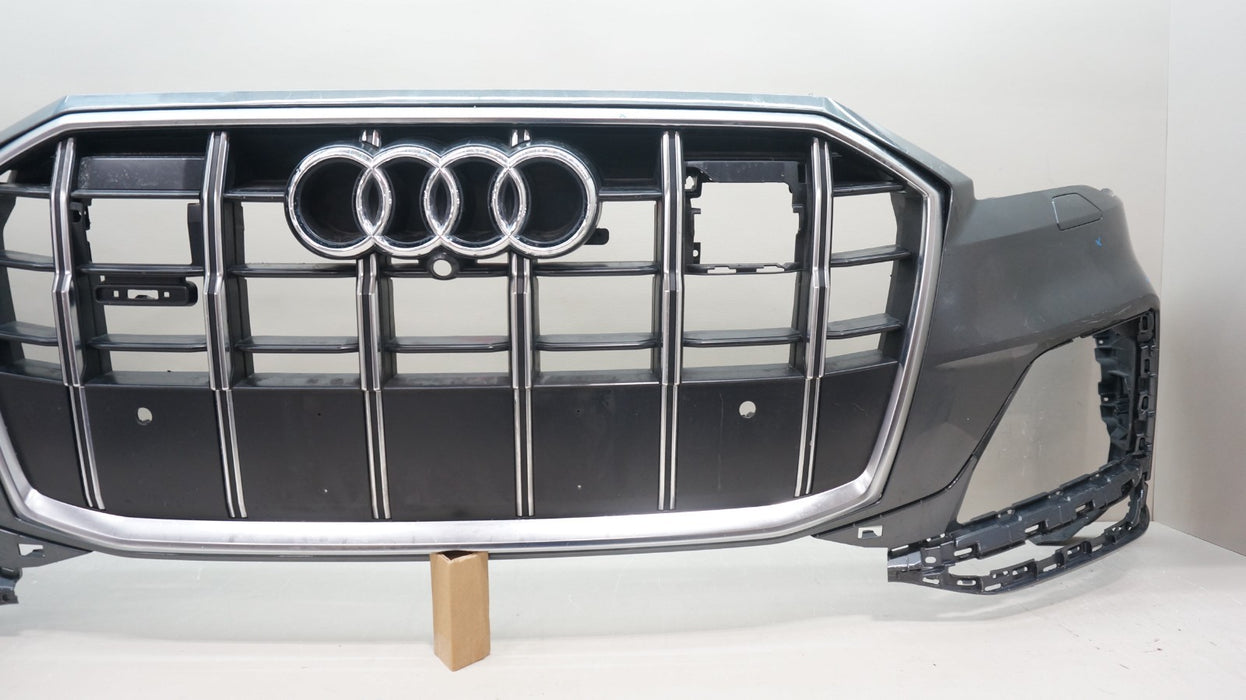 2020-2022 AUDI Q7 FRONT BUMPER COVER PANEL WITH GRILLE OEM