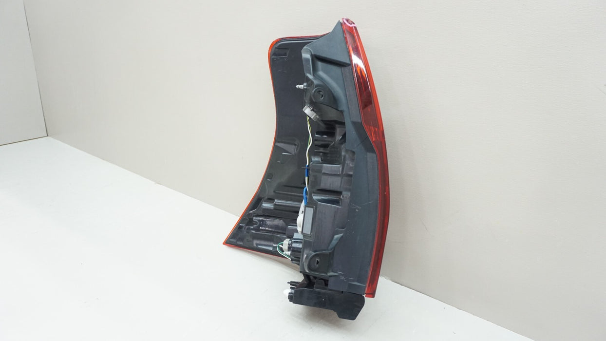 2016-2023 LEXUS GX460 REAR RIGHT PASSENGER SIDE TAIL LIGHT OEM