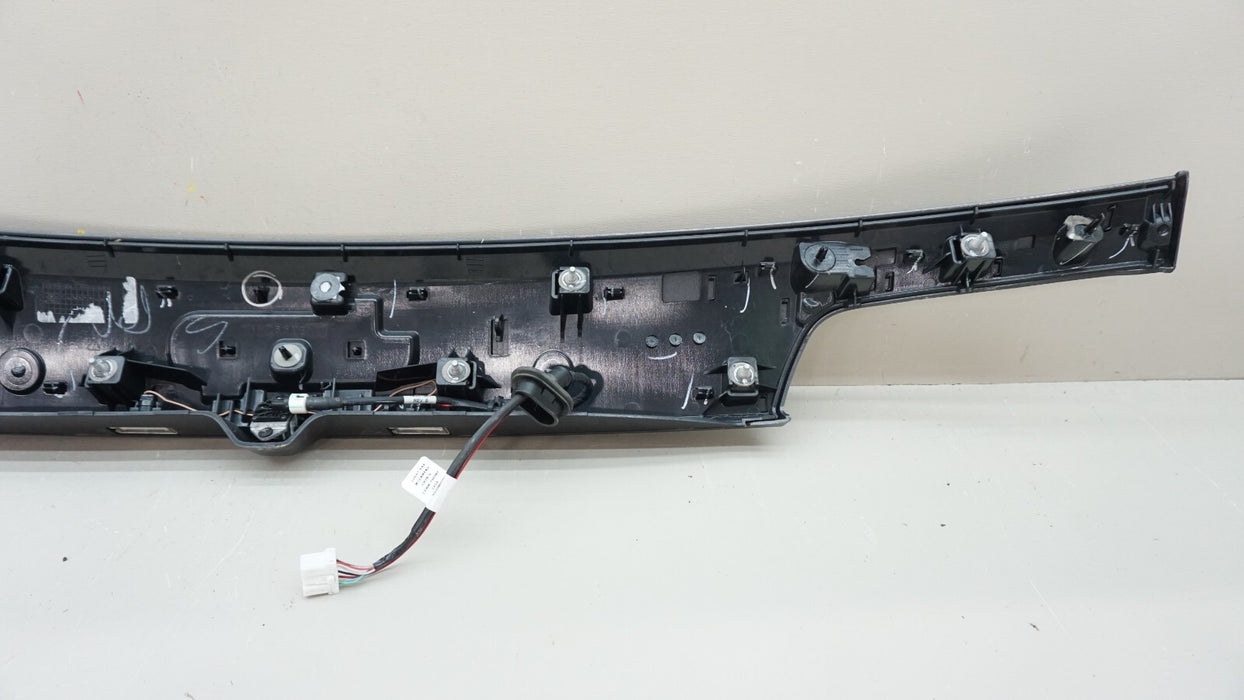 2016-2021 JEEP GRAND CHEROKEE LIFTGATE LIGHT MOLDING OEM 1WD55TRMAD