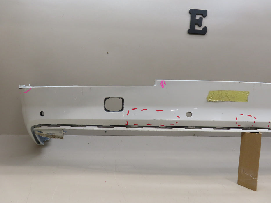 2017-2018 AUDI Q7 REAR MIDDLE BUMPER COVER 17 18 4M0807527B OEM