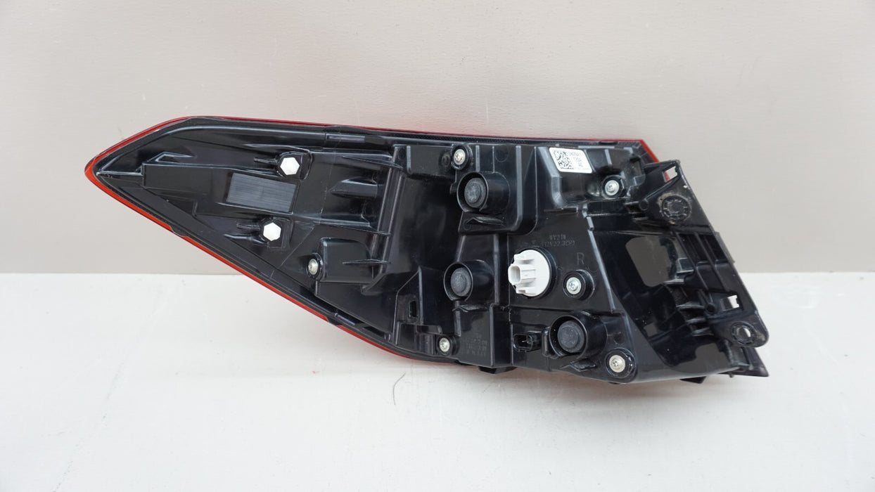 2022-2024 HONDA CIVIC SEDAN REAR RH RIGHT PASSENGER SIDE TAIL LIGHT OEM