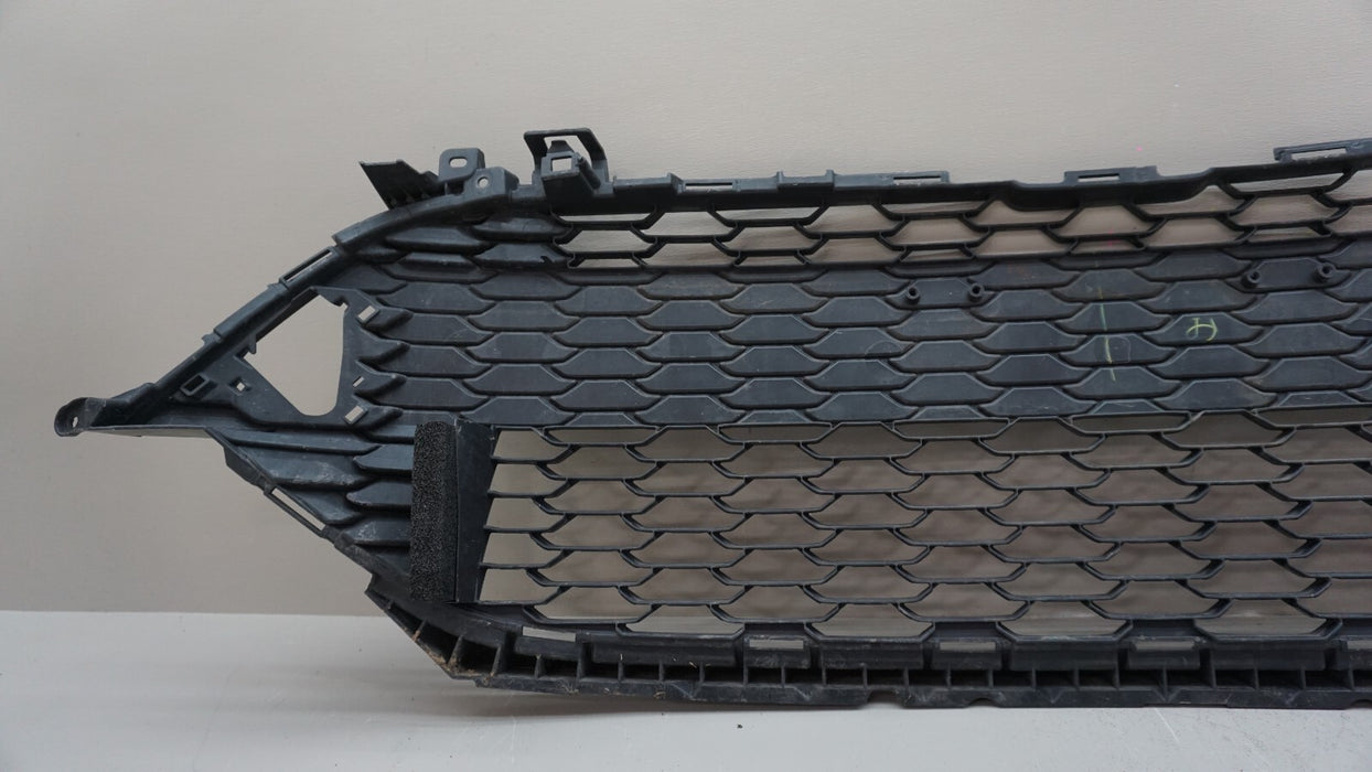 2019-2022 TOYOTA COROLLA FRONT BUMPER GRILLE 53112-12420 OEM 19 20 21 22