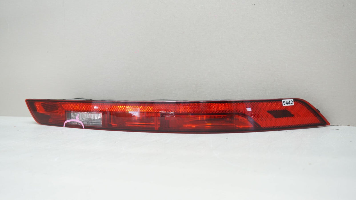 2018-2020 AUDI Q5 SQ5 REAR RIGHT PASSENGER SIDE BUMPER REFLECTOR OEM 80A945070E
