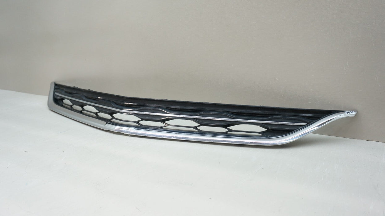 2016-2018 CHEVROLET MALIBU FRONT UPPER BUMPER GRILLE TRIM OEM 84061034
