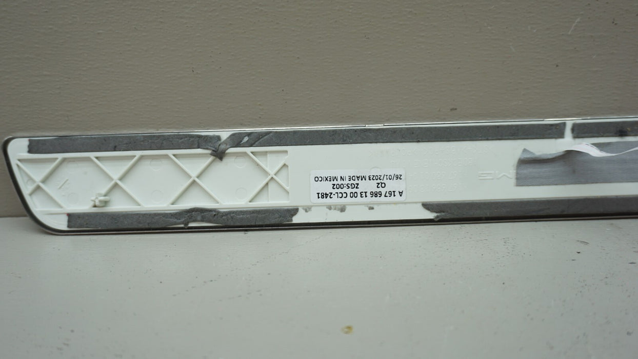 2020-2022 MERCEDES-BENZ GLE GLS FRONT LEFT DOOR SILL ILUMINATED 1676861300 OEM