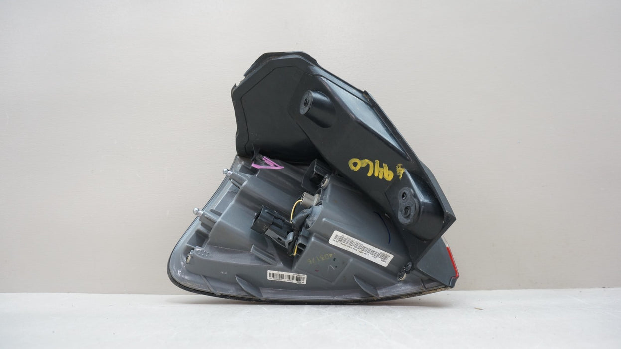 2014-2018 JEEP CHEROKEE REAR RIGHT PASSENGER SIDE TAIL LIGHT OEM