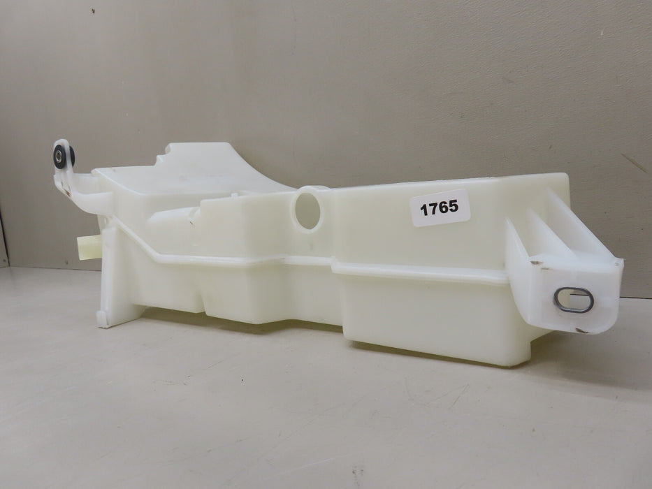 MERCEDES-BENZ WINDSHIELD WASHER RESERVOIR TANK OEM A4638605900