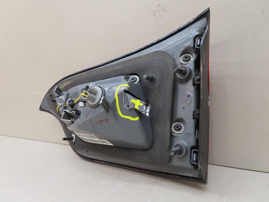 2015 2016 JEEP CHEROKEE REAR LEFT DRIVER INNER TAIL LIGHT OEM 68102921AC