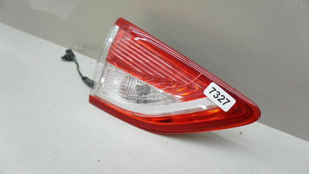 2013-2016 FORD ESCAPE REAR LEFT DRIVERS SIDE INNER TAIL LIGHT OEM