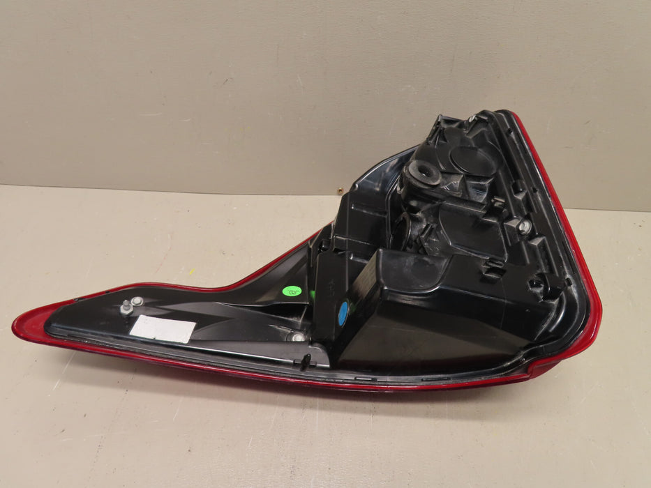 2020-2022 FORD EXPLORER REAR LEFT DRIVER SIDE OUTER TAILLIGHT HALOGEN W/LED OEM