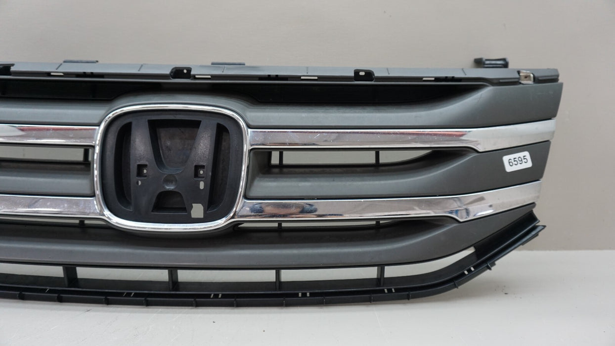 2011-2013 HONDA ODYSSEY FRONT CENTER UPPER RADIATOR GRILLE OEM