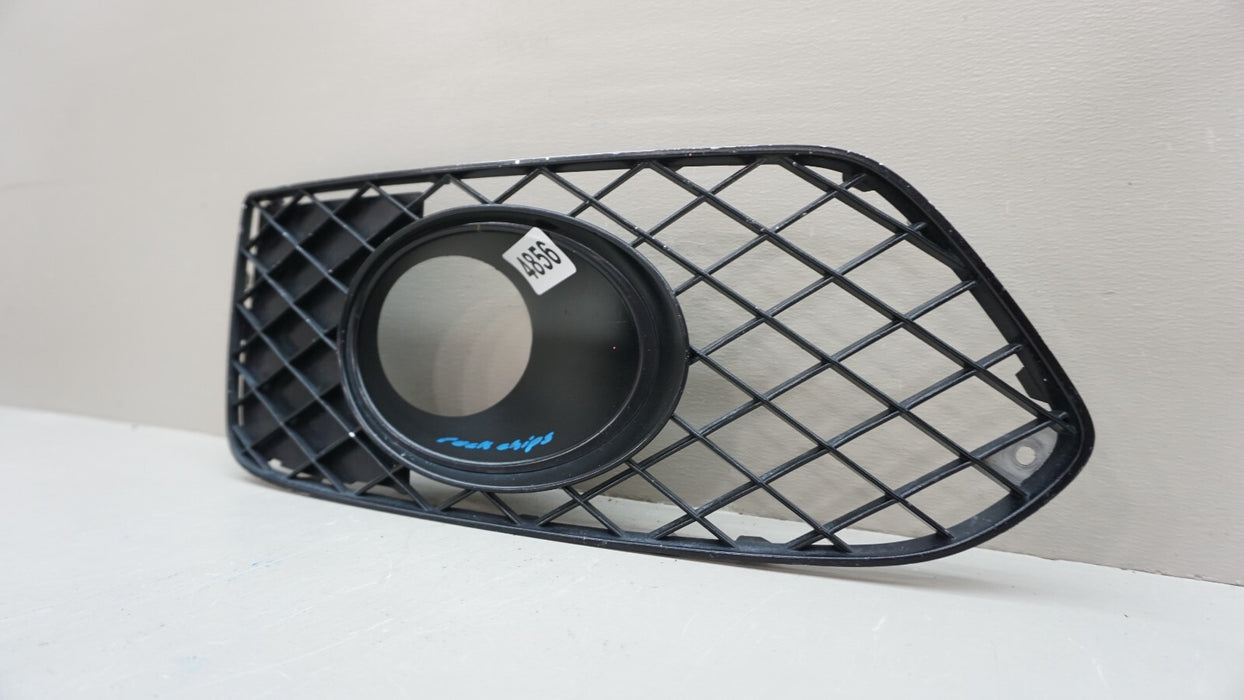 2016-2019 BENTLEY BENTAYGA FRONT LEFT GRILLE FOG LIGHT TRIM 36A807681 OEM