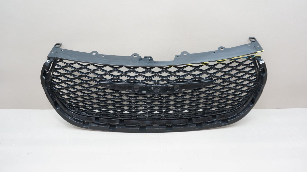 2021-2023 CHRYSLER PACIFICA FRONT BUMPER RADIATOR GRILLE OEM