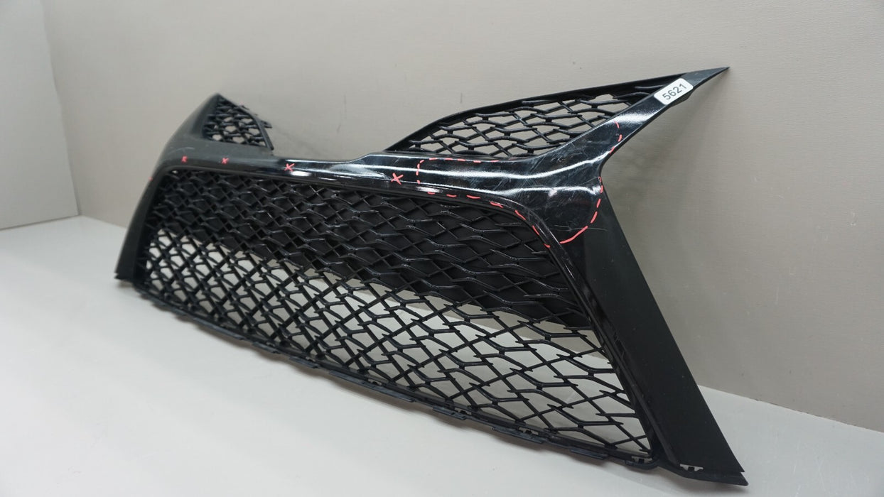 2018-2020 TOYOTA CAMRY FRONT LOWER BUMPER GRILLE 53113-06130 OEM 18 19 20