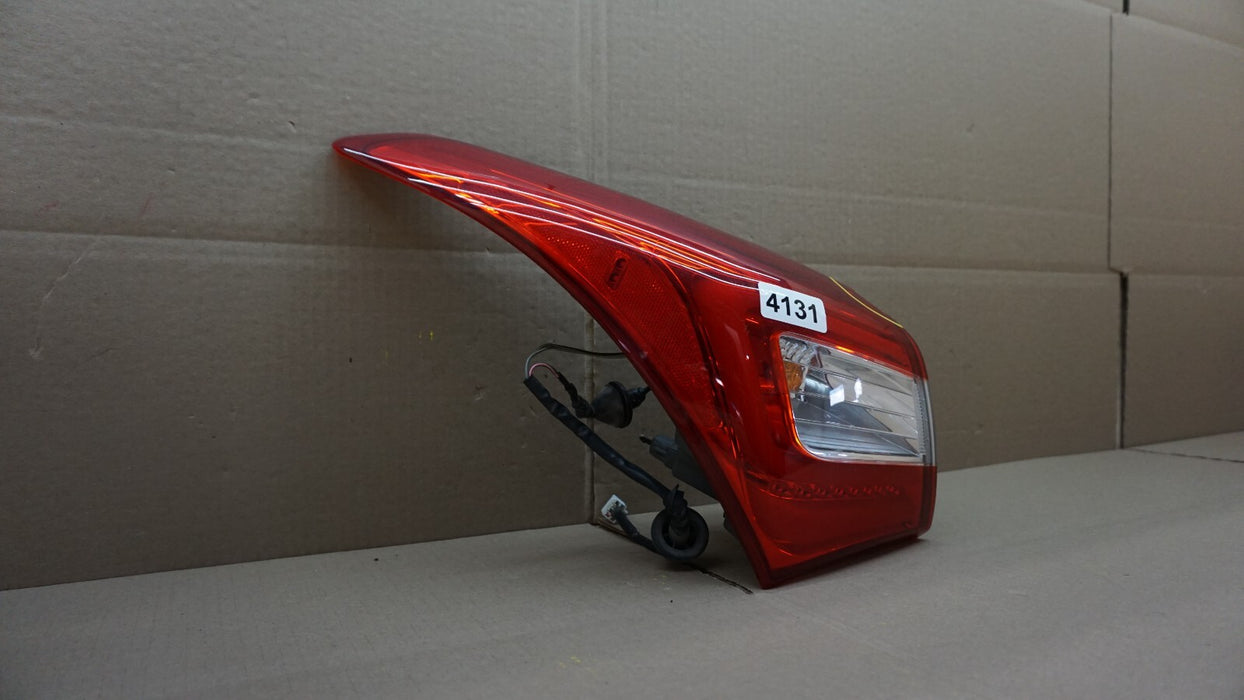 2016-2017 HYUNDAI ELANTRA GT HATCHBACK REAR LEFT DRIVERS LED TAIL LIGHT OEM
