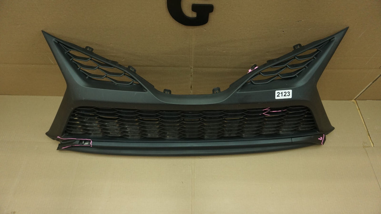 2021-2022 TOYOTA CAMRY FRONT BUMPER MAIN GRILL GRILLE OEM 53113-06150